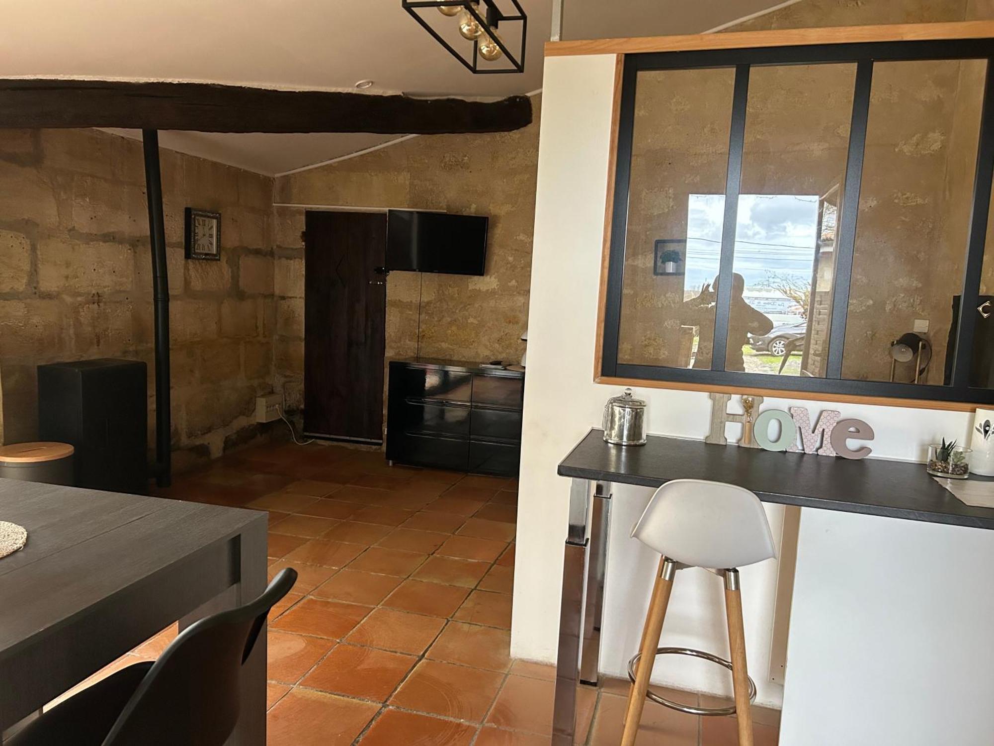 Apartment Maisonzen Pugnac